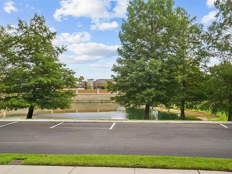 561 Telfair Square Ct — Photo 30