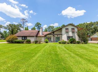 342 Pinemont Dr, Sour Lake, TX 77659