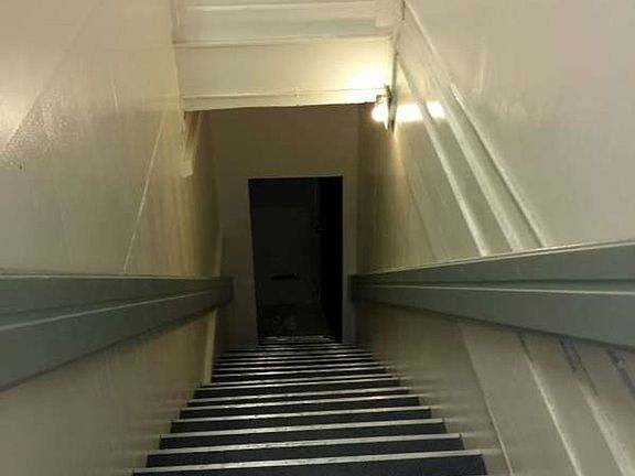 5th image of 1023 Maunakea St