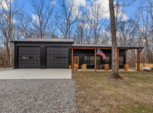 724 Coaling Rd, Charlotte, TN 37036