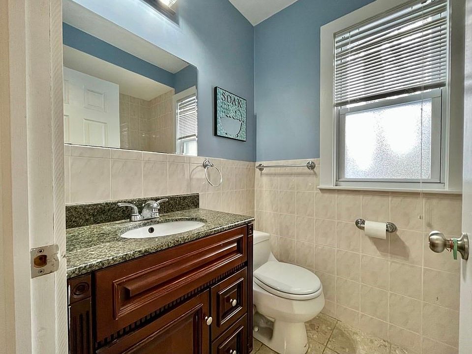 84 Baker Ave Lexington MA Zillow