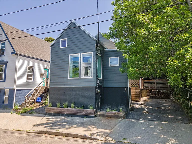51 Hammond St — Photo 2