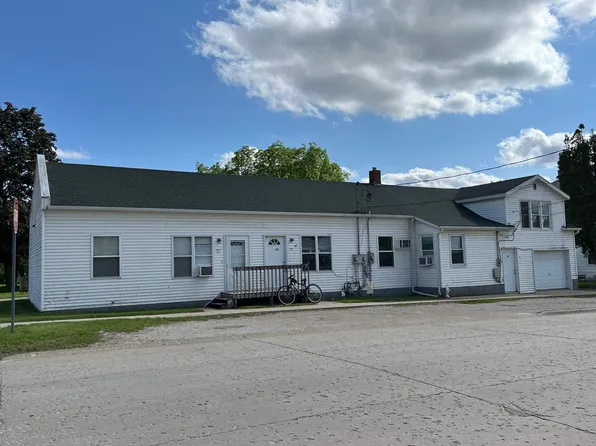 117-119-121 7th St NE, Independence, IA 50644