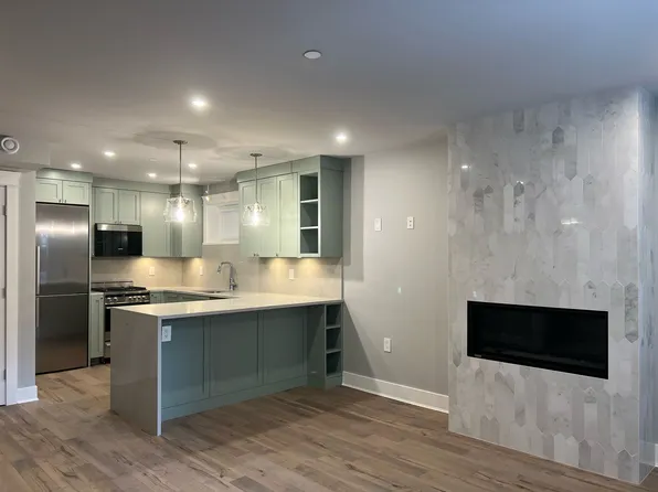 68 W 18th Ave, Vancouver, BC V5Y 2A4