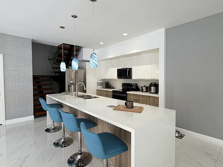 13804 SW 114th Ter — Photo 8
