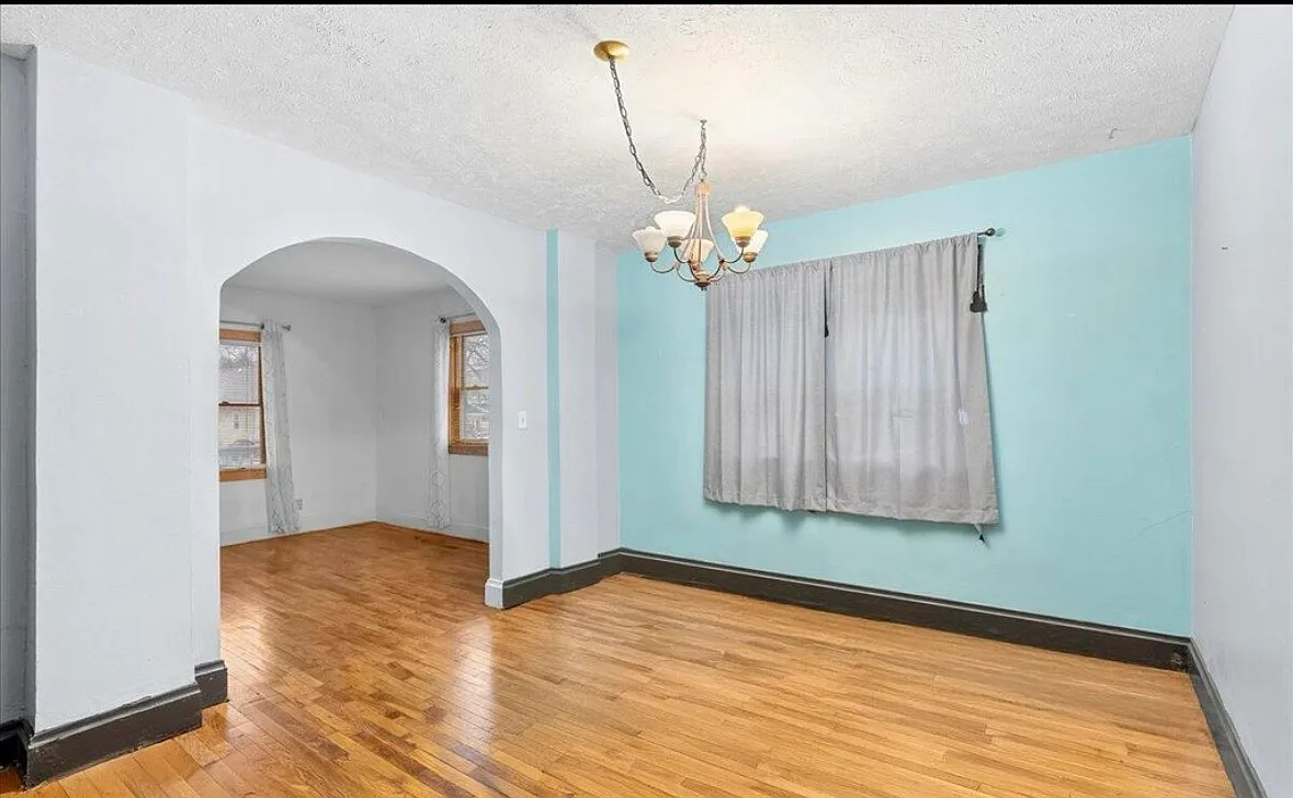 1107 N Pennsylvania Ave — Photo 3