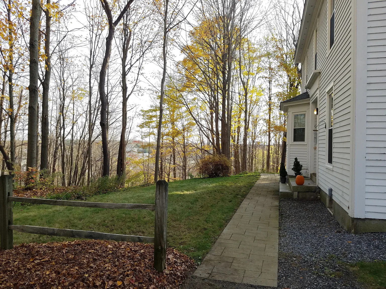 2 bed, 1200 sqft, $2,150 — Photo 3