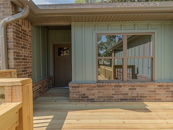 3rd image of 4 Cyrus Ln