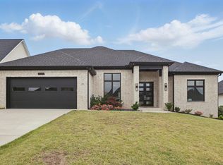 212 Caurel Ln, Little Rock, AR 72223