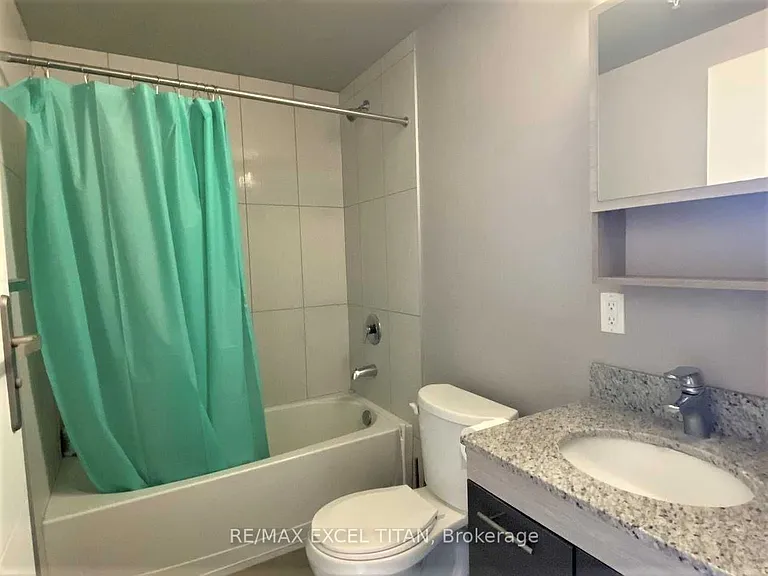 250 Albert St #620 — Photo 12