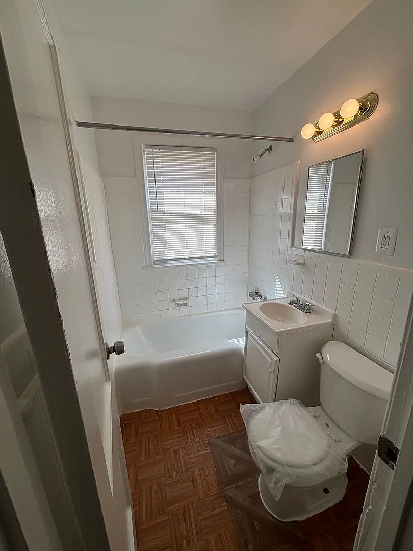135 Kennedy St Nw — Photo 2