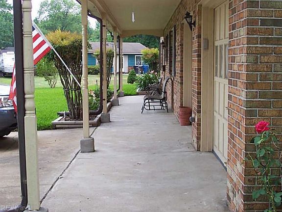 2nd image of 329 Presidential Blvd
