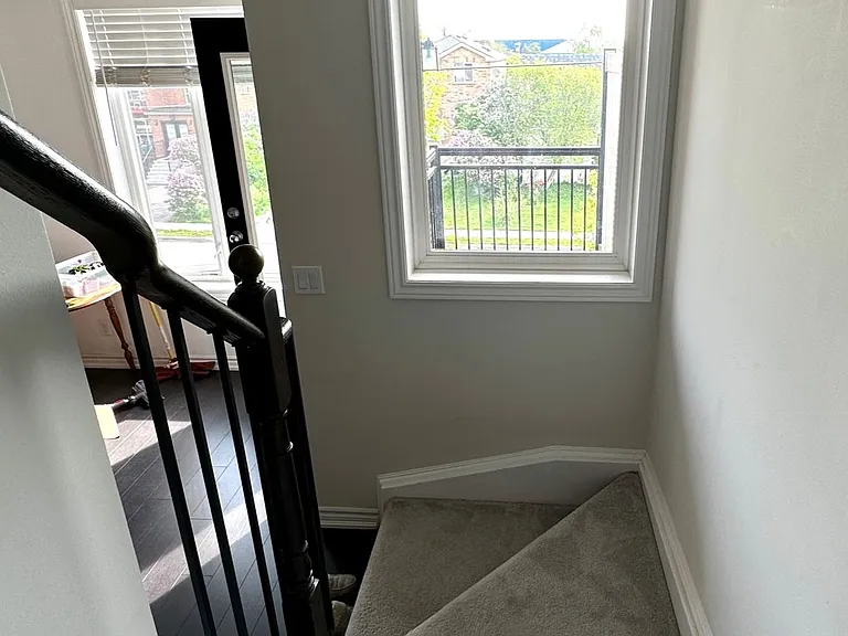 10 Carnation Ave #7 — Photo 7