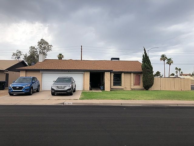2nd image of 3026 S Mollera