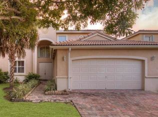 943 NE 35th Ave, Homestead, FL 33033