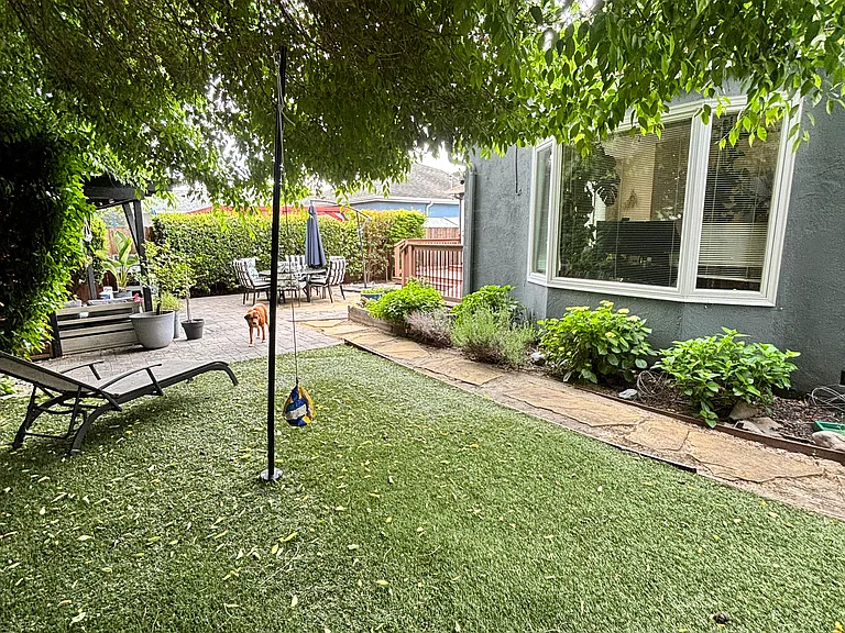 172 Wisteria Dr — Photo 35