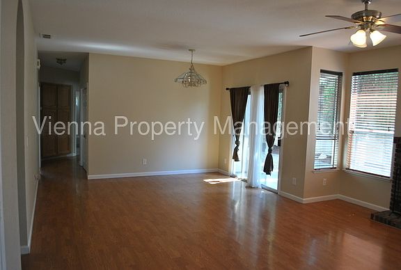 4th image of 133 Camberwell Way