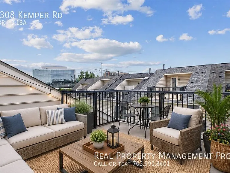 3308 Kemper Rd — Photo 11