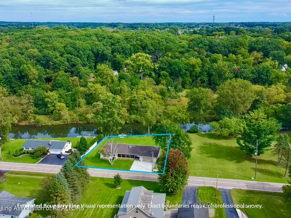 6100 Linden Rd, Fenton, MI 48430