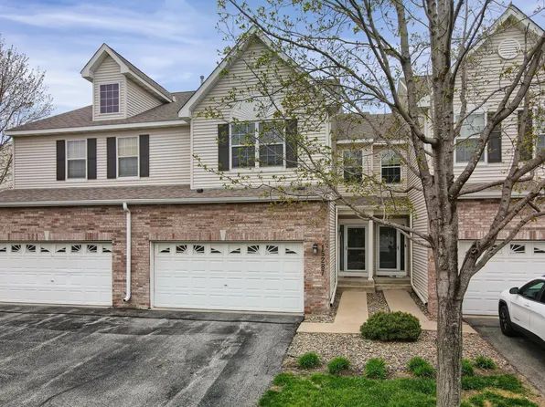 15287 Florist Cir, Apple Valley, MN 55124