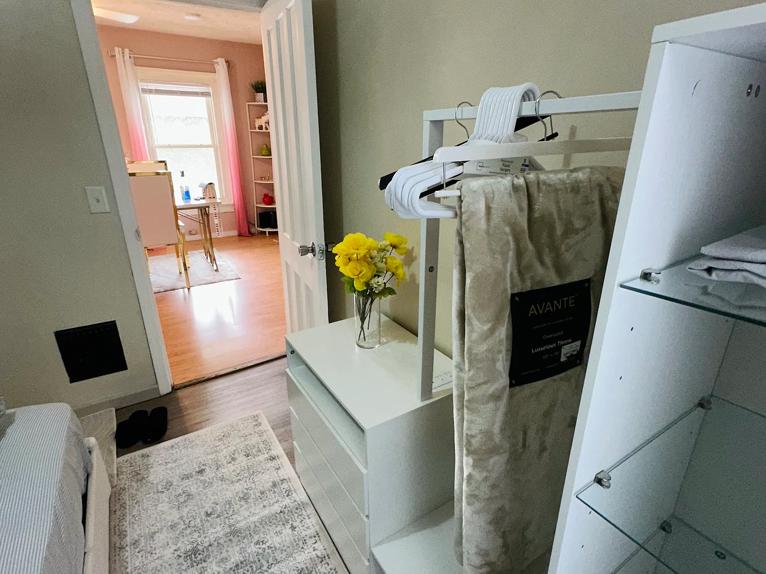 1126 Court St — Photo 3