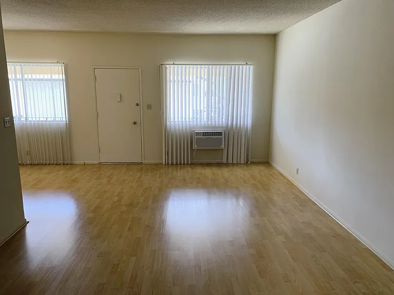 1151 Justin Ave #9 — Photo 9