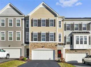 25 Hawthorne Dr, Washington, PA 15301