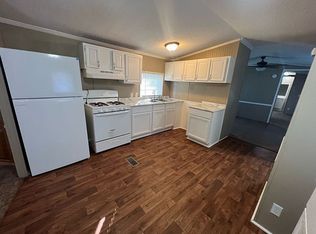 161 Creekside Dr, Gardner, IL 60424