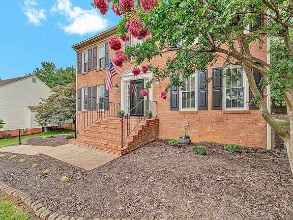 3rd image of 6107 Scotford Ct