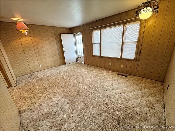 3rd image of 5674 N Lewis Ave