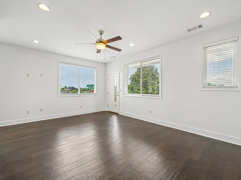 1525 Forest Lake Dr #1585 — Photo 45