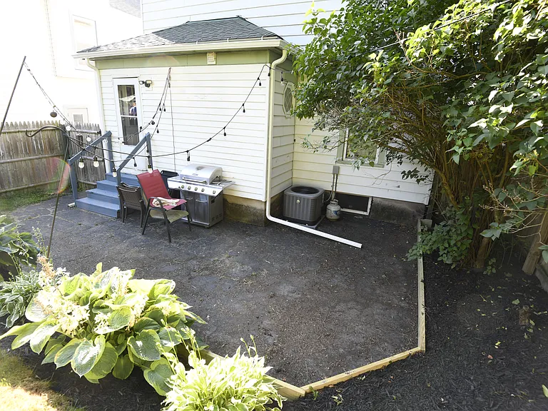 531 Tennyson Ave — Photo 39