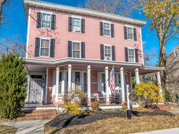 1011 Lafayette St #302, Cape May, NJ 08204