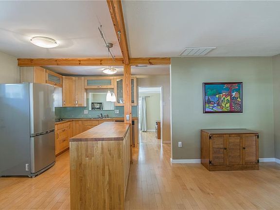 5th image of 3114 W Price Ave