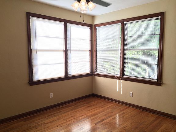 5th image of 3559 Oak St APT 1