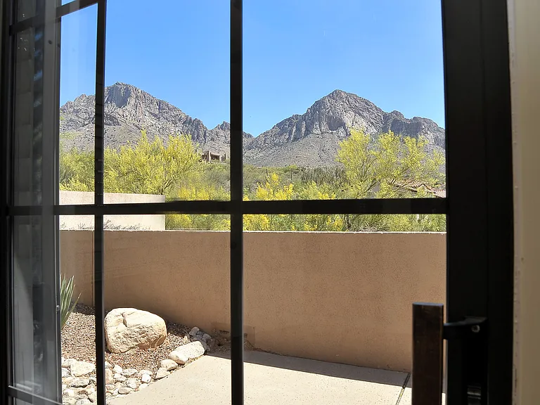 1600 E Deer Shadow Ln — Photo 37