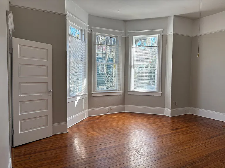 836 E Henry St #C — Photo 19