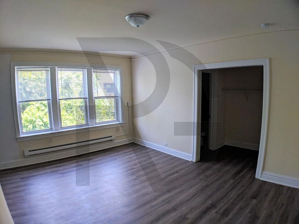 1st image of 2936 W Palmer St #2936106