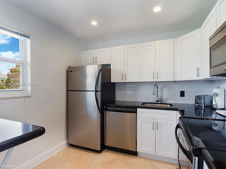1612 Jefferson Ave #Penthouse 03 — Photo 1
