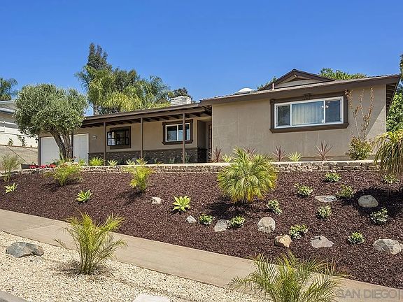 2nd image of 1628 Villa Crest Dr
