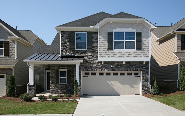 4635 Blackmuir Wood Circle