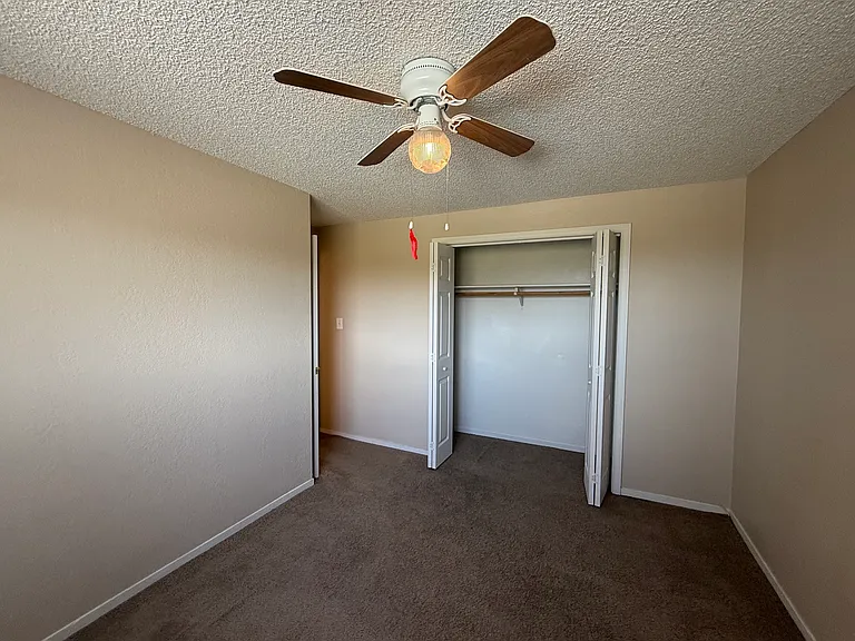 2706 W Modoc Ct — Photo 11