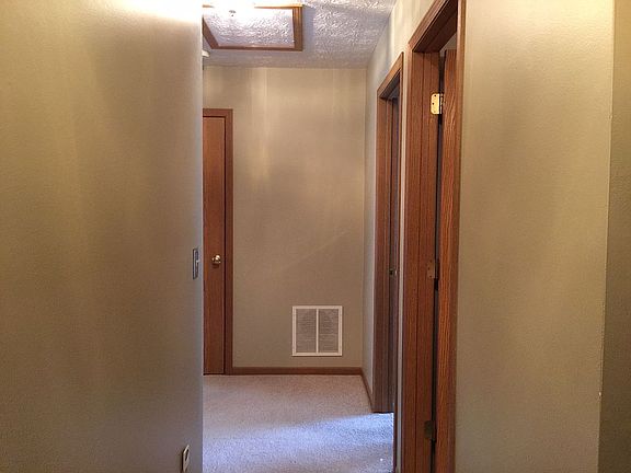 2nd image of 1337 Crescent Ct