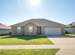 4010 N Mead Dr, Ozark, MO 65721