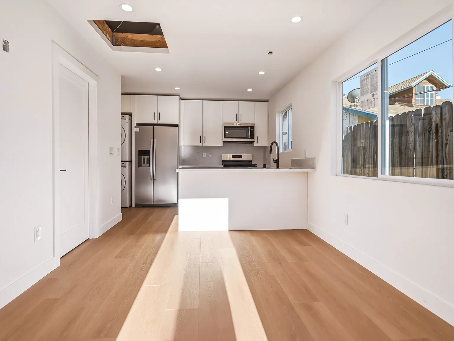 1 bed, 500 sqft, $1,970 — Photo 3