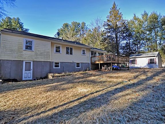 3rd image of 101 Pine Hill Rd