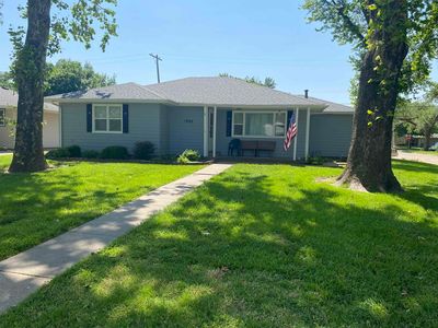 1902 Larson St, Salina, KS, 67401