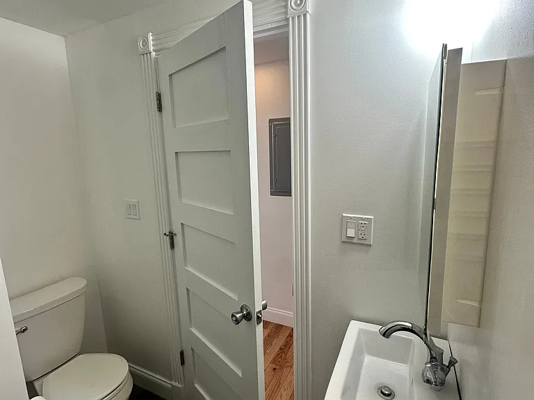 2101 S Ashland Ave #1-R — Photo 6