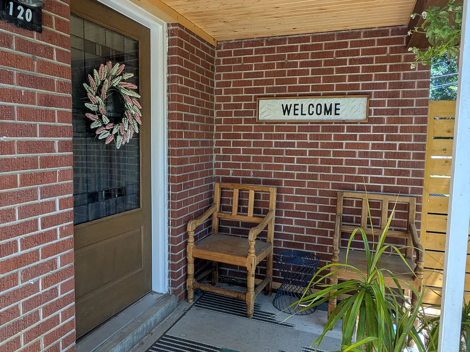 4 bed, 1955 sqft, $3,095 — Photo 2