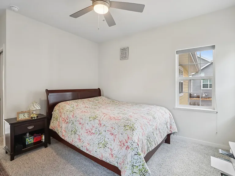 9924 Peach Leaf Ln — Photo 22